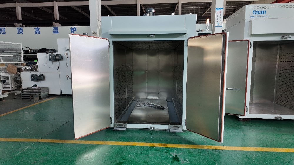 Why Explosion-Proof Ovens Are Essential for Modern Chemical Manufacturing
