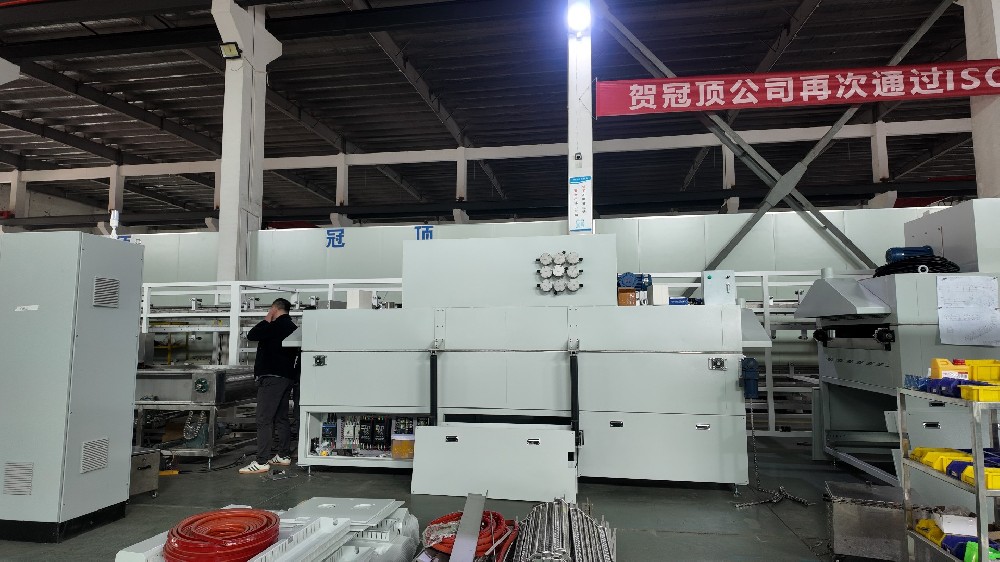 Struggling with Continuous Heating Processes? How a Gas Tunnel Furnace Improves Production Stability